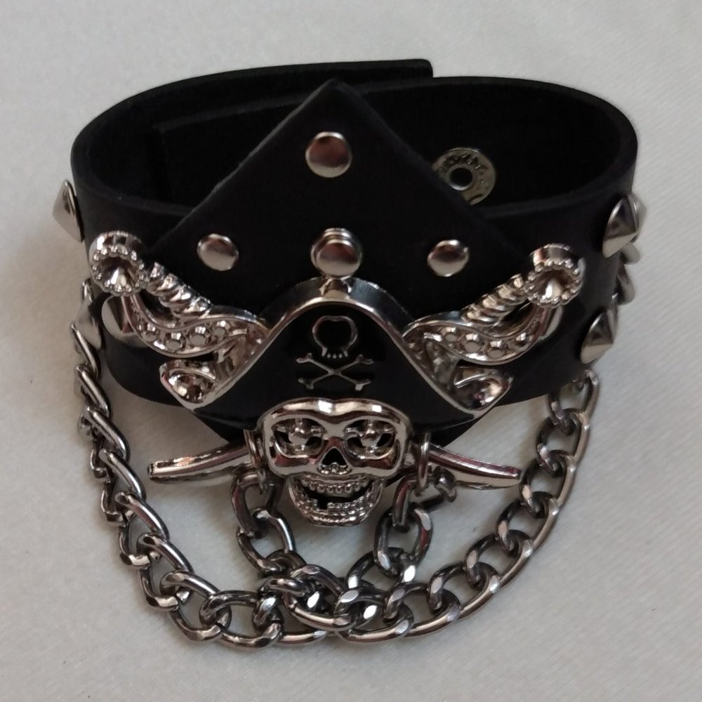 Pirate Skull Leather Cuff Bracelet